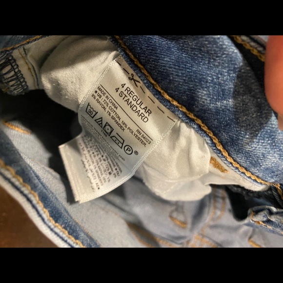 Jeans - Picture 3 of 4